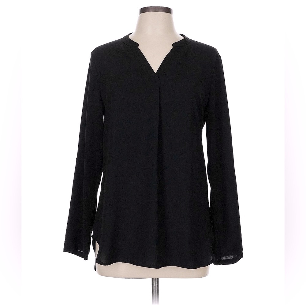 Relaxed Boxy Blouse with Notched Collar